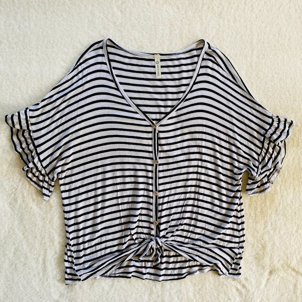 Women's Striped Top with Wood Buttons Size XXL Relaxed Fit V-Neck
